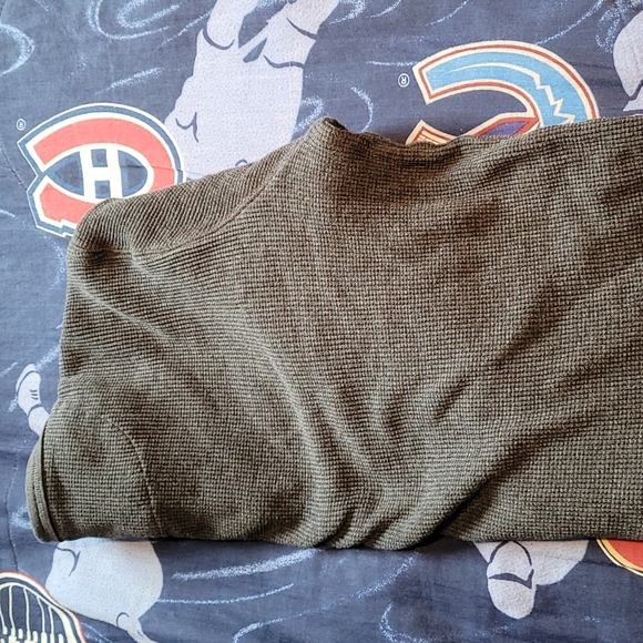 Joe Fresh Sweater - Picture 3 of 4